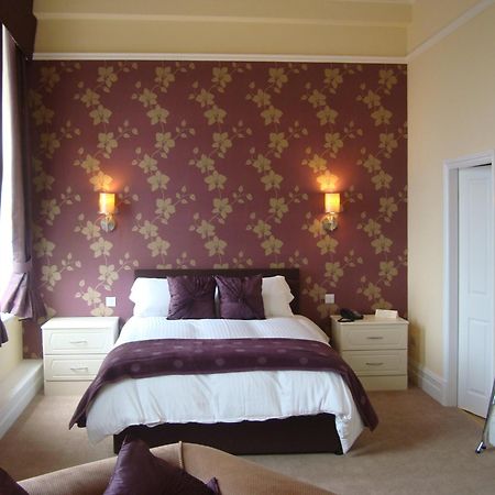 The North Euston Hotel Флийтуд Екстериор снимка
