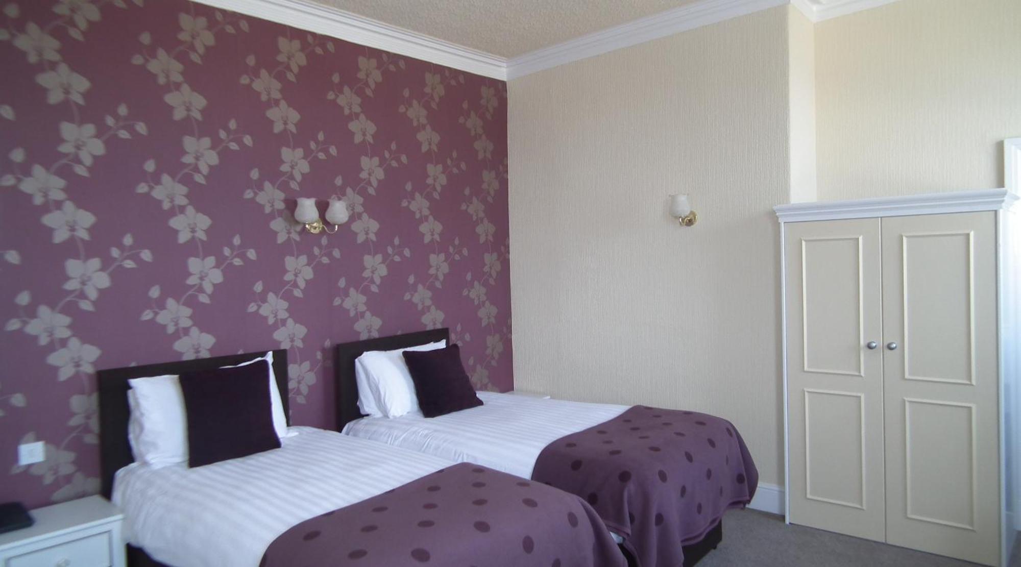 The North Euston Hotel Флийтуд Екстериор снимка