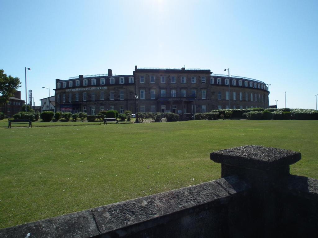 The North Euston Hotel Флийтуд Екстериор снимка