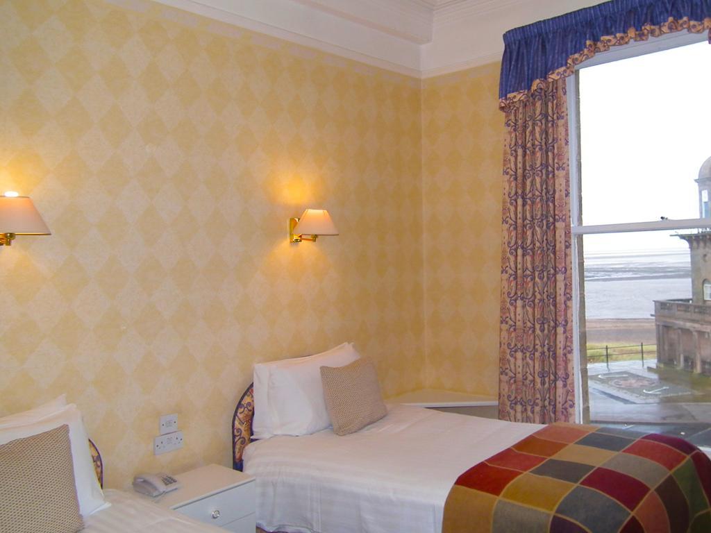 The North Euston Hotel Флийтуд Екстериор снимка